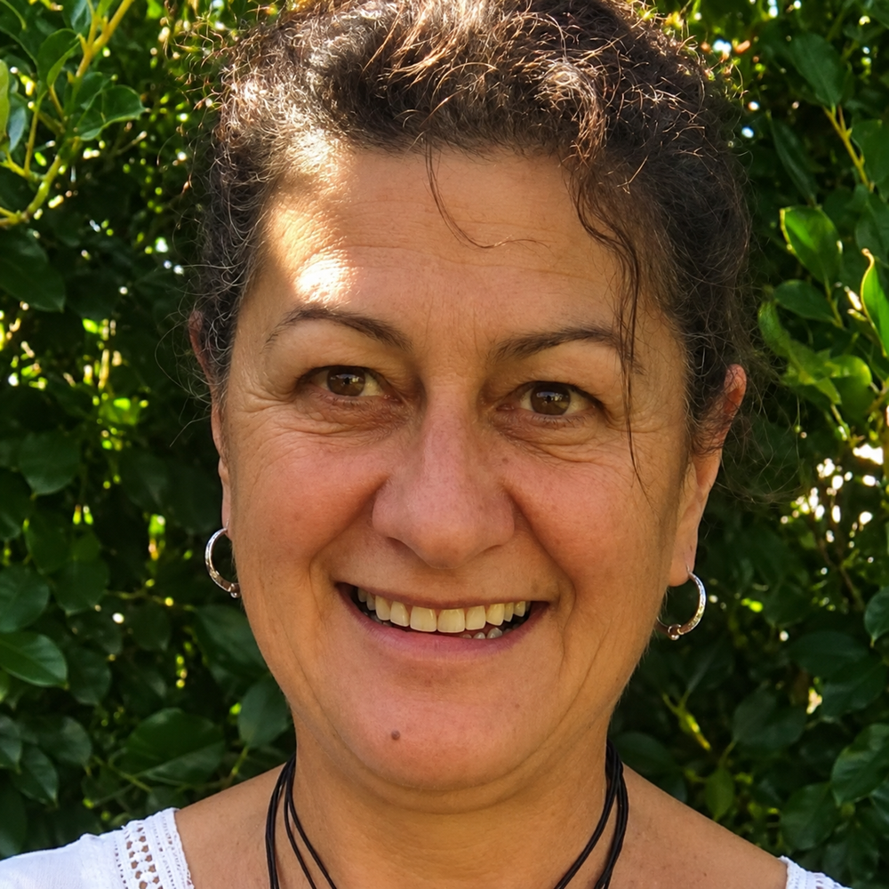 Aroha Gould, Dip. NZNFE flower essence practitioner in Pleasant Point