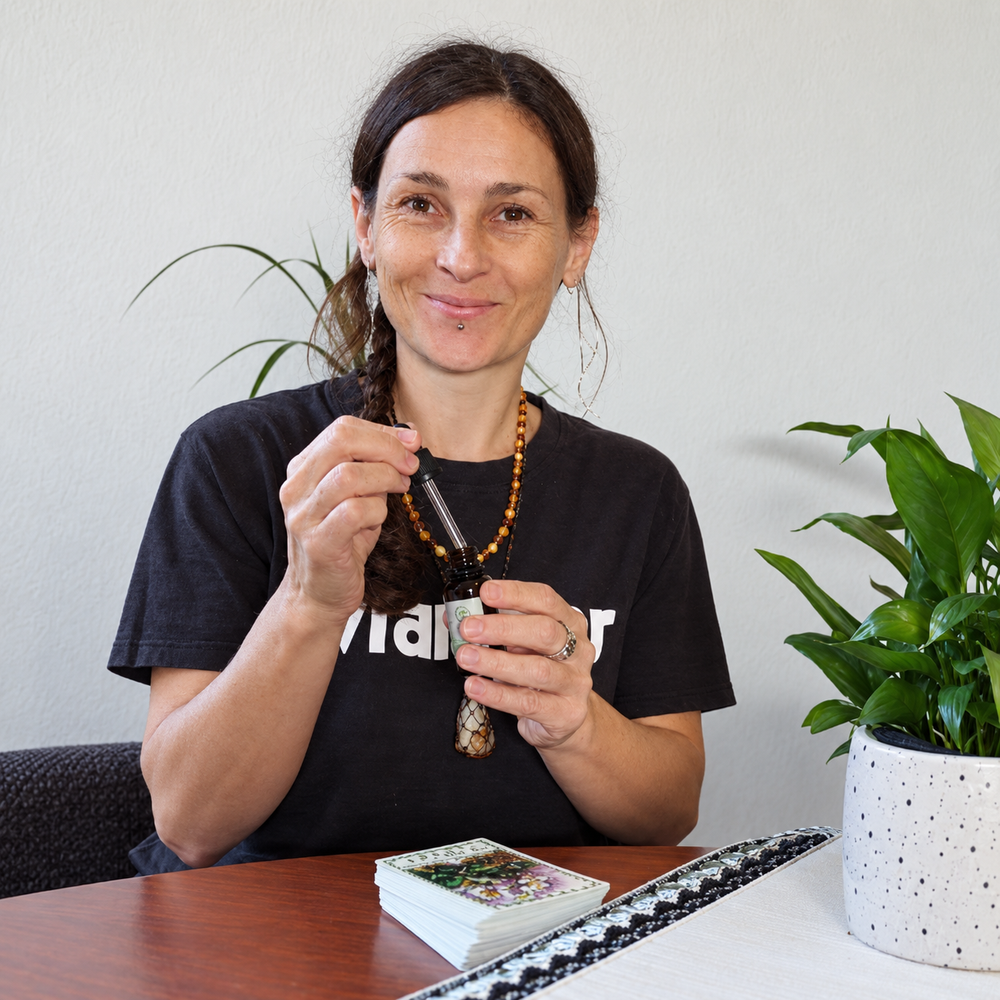 Nicole Tilsley, Dip. NZNFE flower essence practitioner in Te Aroha