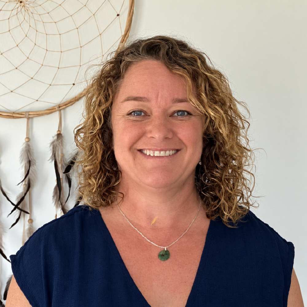 Rachael Brown, Cert. NZNFE flower essence practitioner in Te Anau