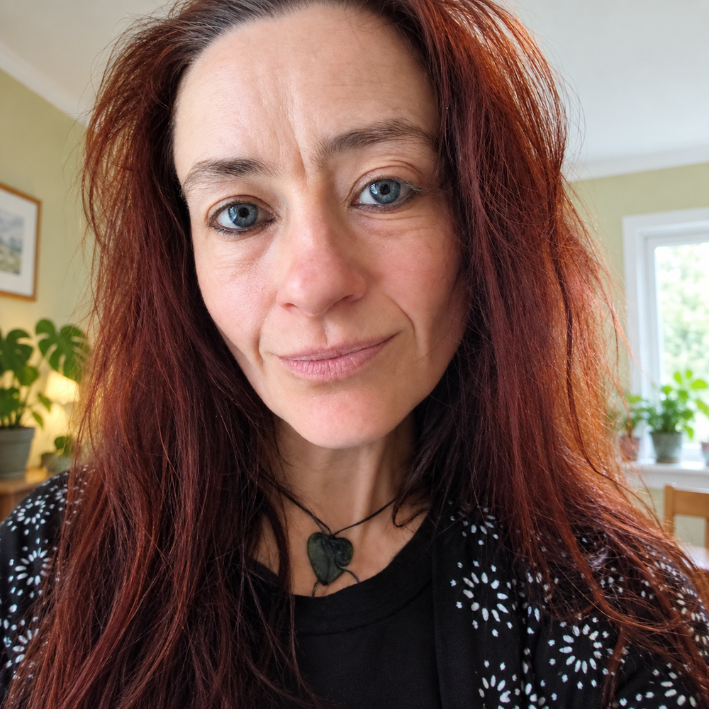 Rose McKenzie, Dip. NZNFE flower essence practitioner in Wellington