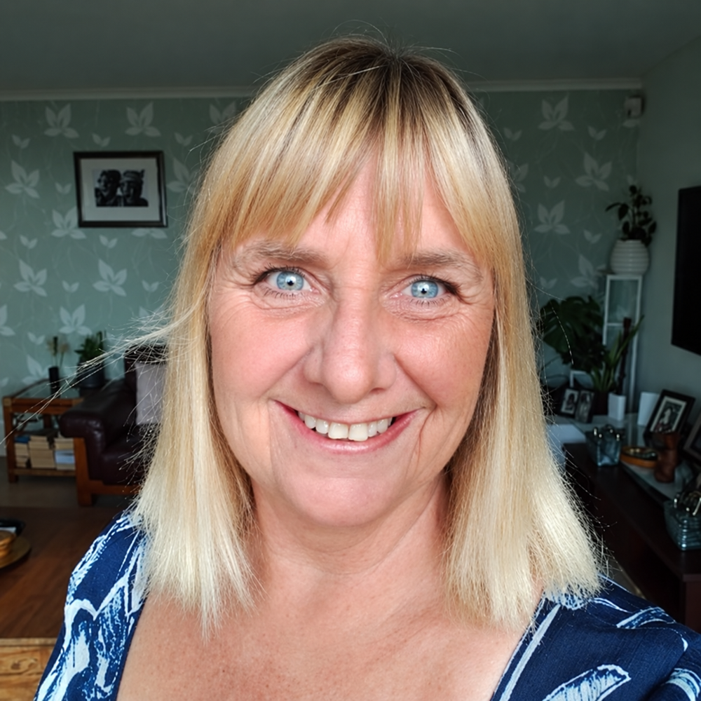 Trudi Livesley, Cert. NZNFE flower essence practitioner in Sunshine Coast, Queensland
