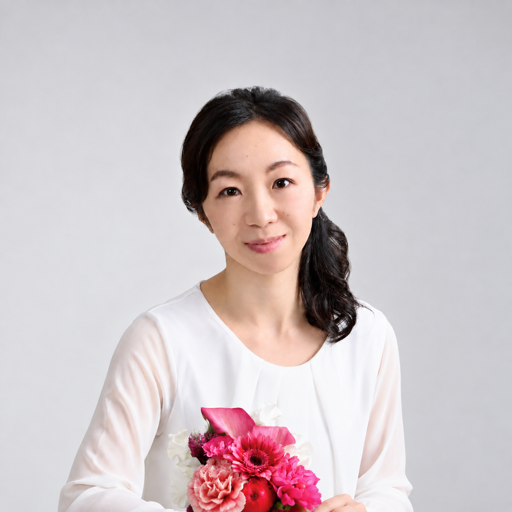 Yuka Nakama, Cert. NZNFE flower essence practitioner in Kanagawa